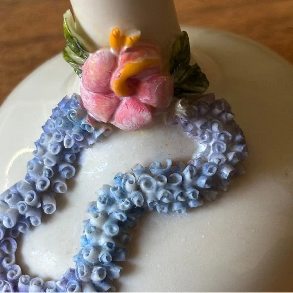 Vintage Dorothy Okumoto Signed Porcelain Bud Vase RARE Hand Painted Flowers - Picture 2 of 8